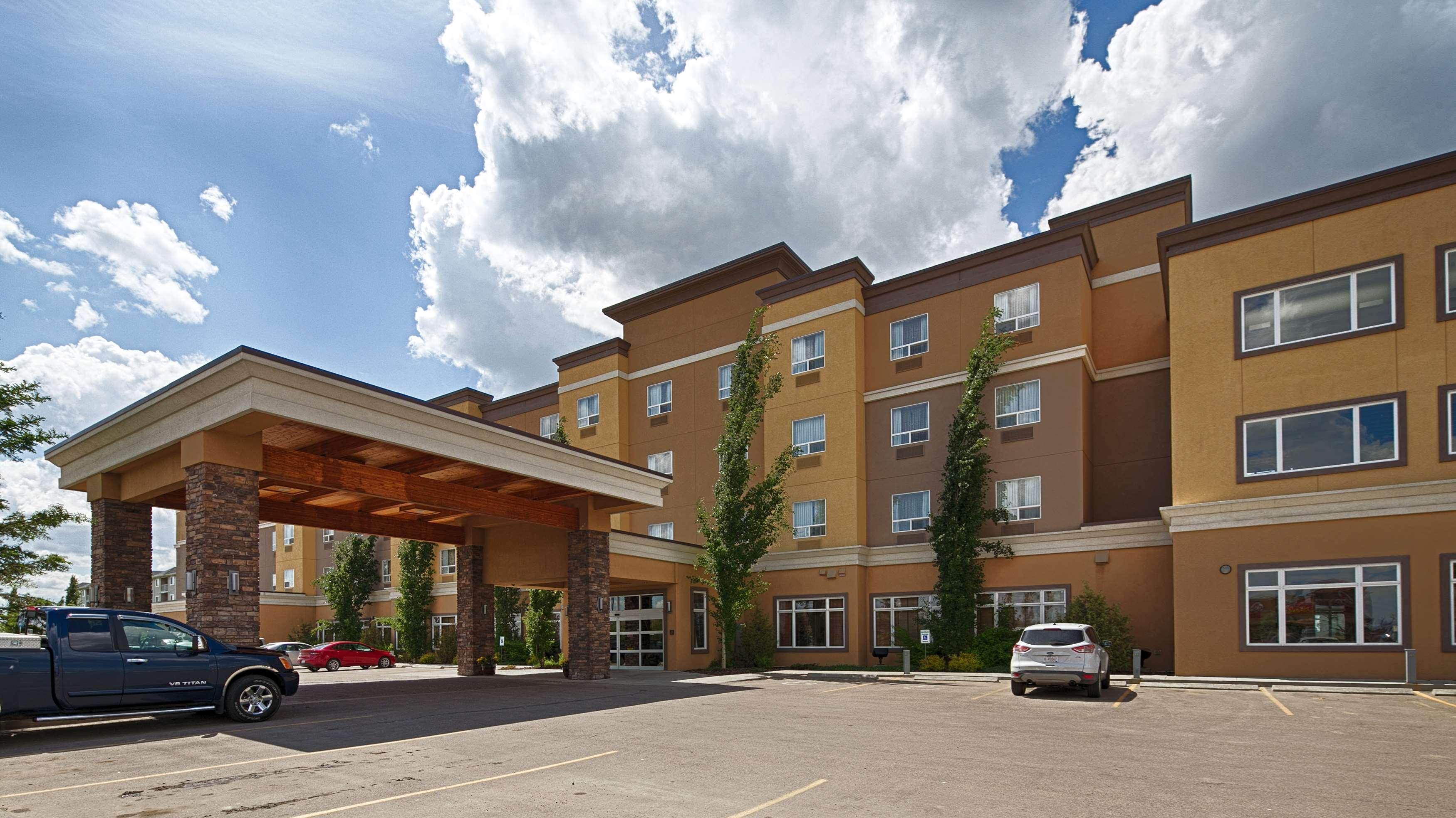 Best Western Sunrise Inn & Suites Stony Plain Экстерьер фото
